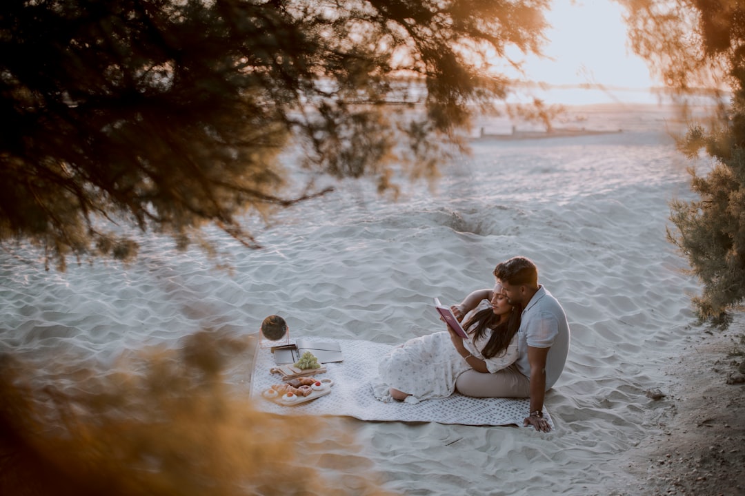 Stylish and Functional Beach Picnic Accessories You Can’t Live Without